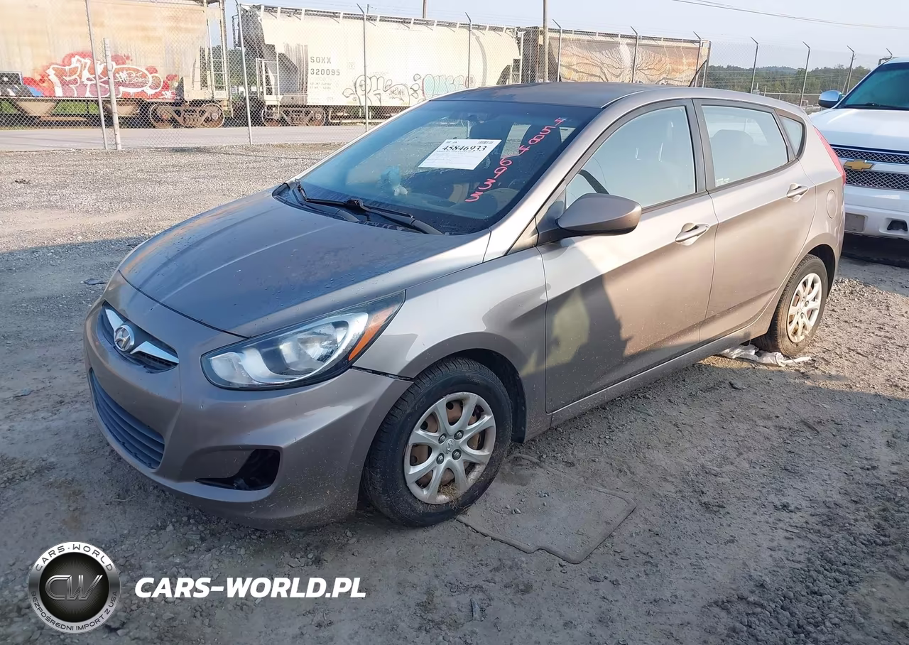 2014 Hyundai Accent Gs VIN:KMHCT5AE4EU154184 - 6