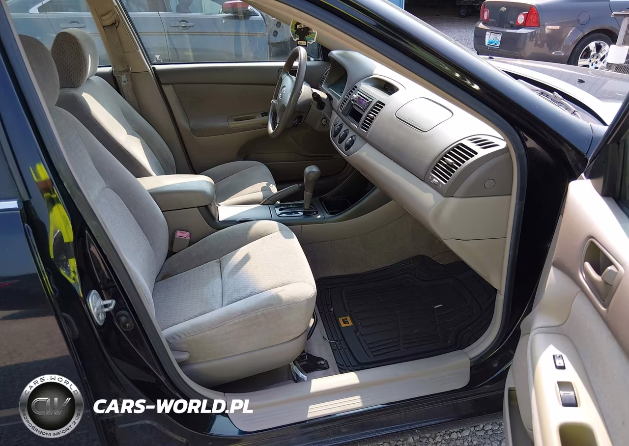 2004 Toyota Camry Le VIN:4T1BE32K14U310369 - 5