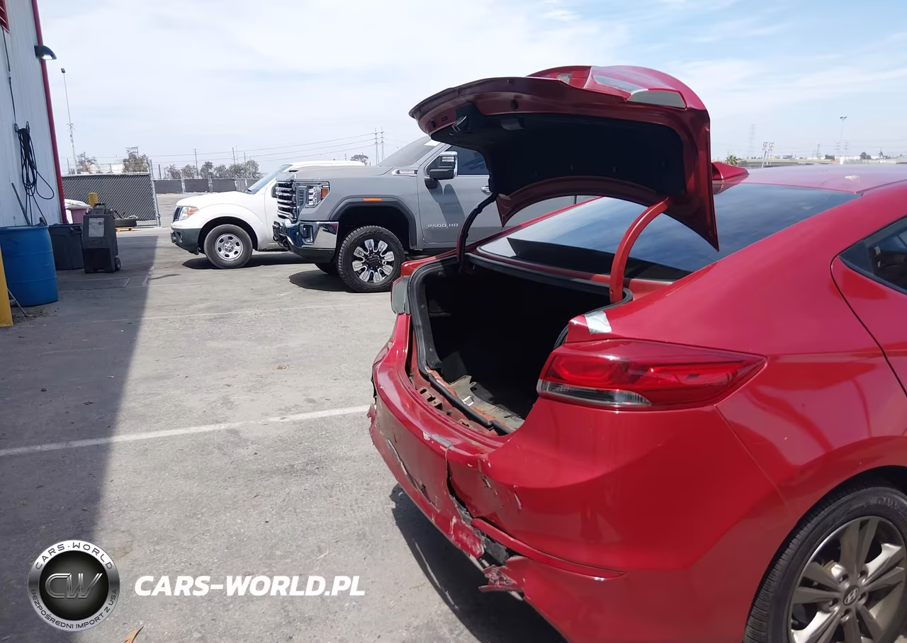 2018 Hyundai Elantra Sel VIN:5NPD84LFXJH252795 - 6