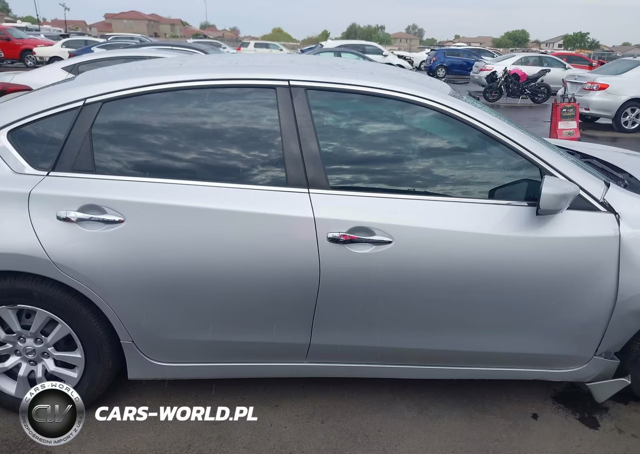 2016 Nissan Altima 2.5 S VIN:1N4AL3AP9GN379396 - 13