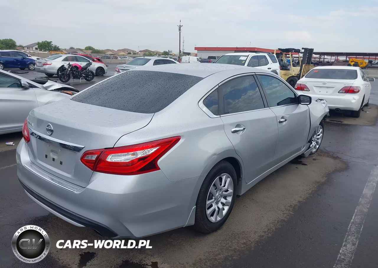 2016 Nissan Altima 2.5 S VIN:1N4AL3AP9GN379396 - 4