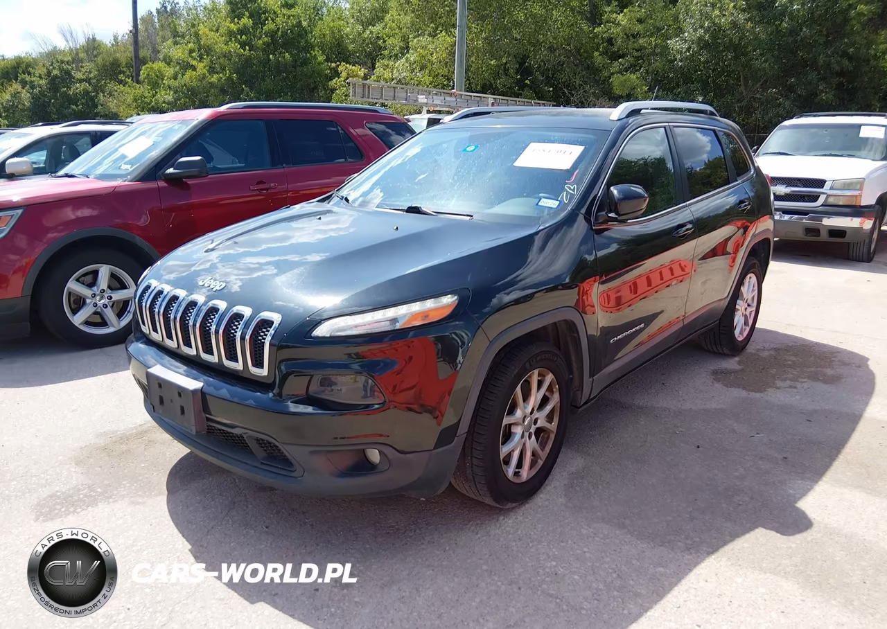2015 Jeep Cherokee Latitude VIN:1C4PJLCB3FW790863 - 2