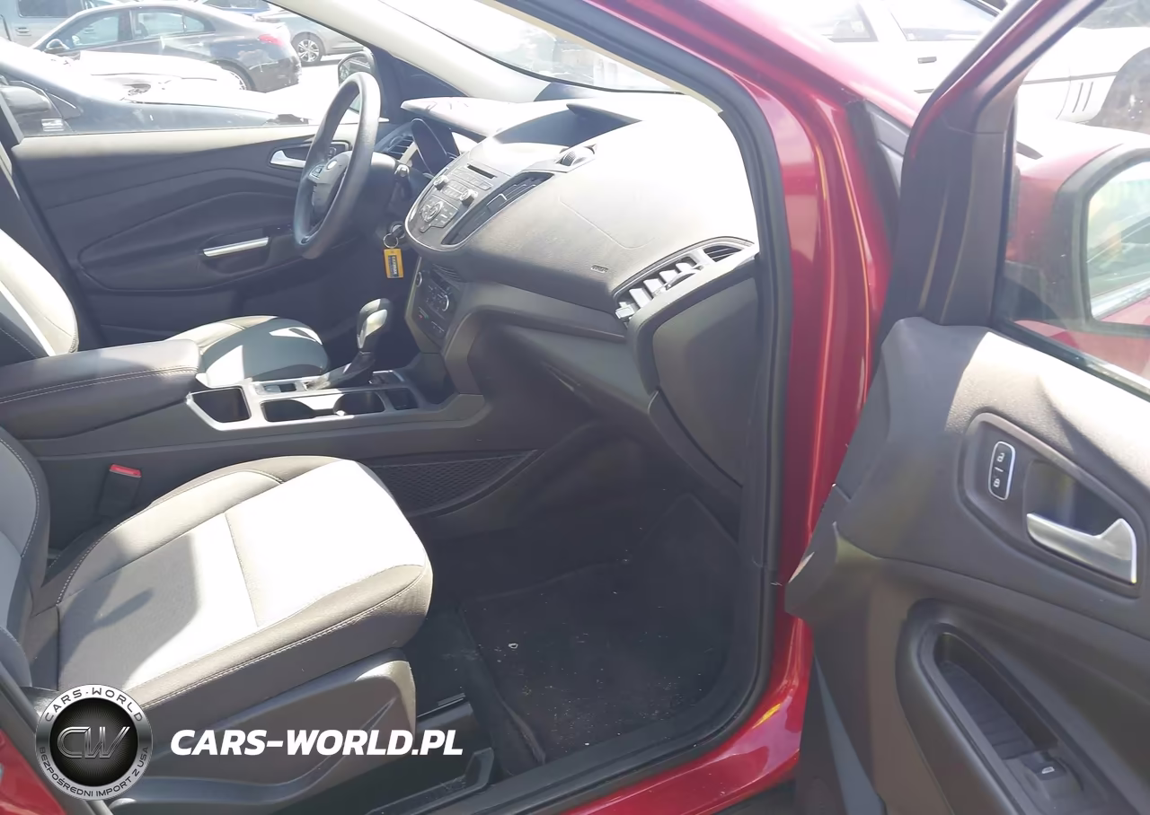 2018 Ford Escape Se VIN:1FMCU9GD0JUA76869 - 5