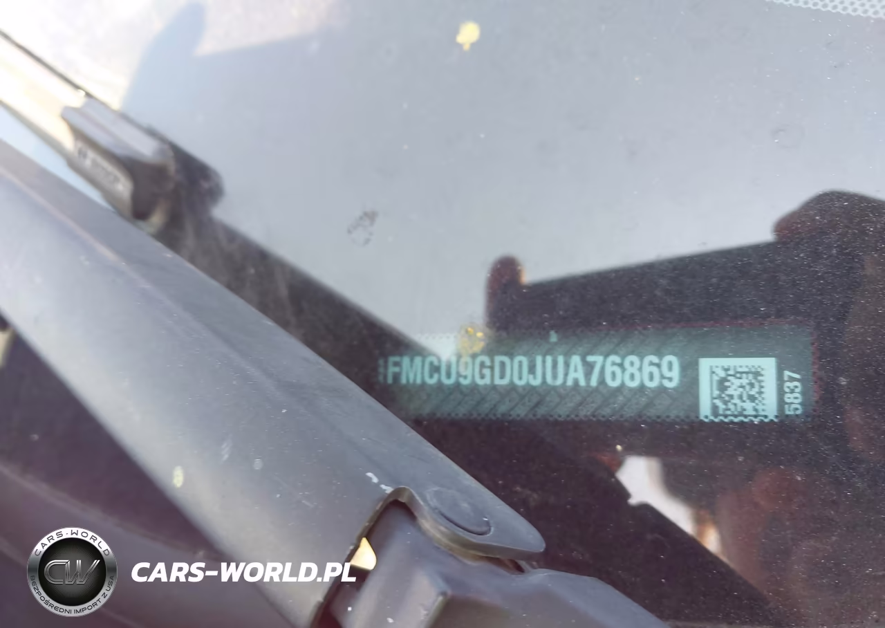 2018 Ford Escape Se VIN:1FMCU9GD0JUA76869 - 9