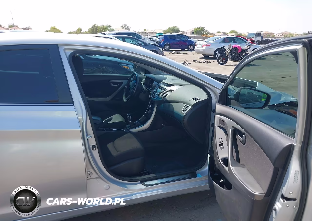 2016 Hyundai Elantra Value Edition VIN:KMHDH4AE3GU579317 - 5