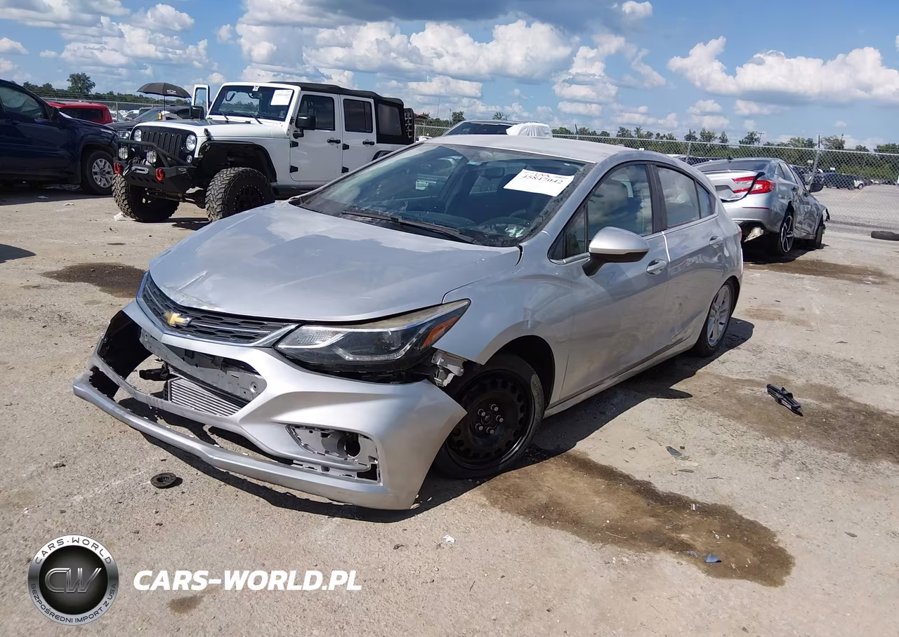 2018 Chevrolet Cruze Lt Auto VIN:3G1BE6SM2JS631980 - 2