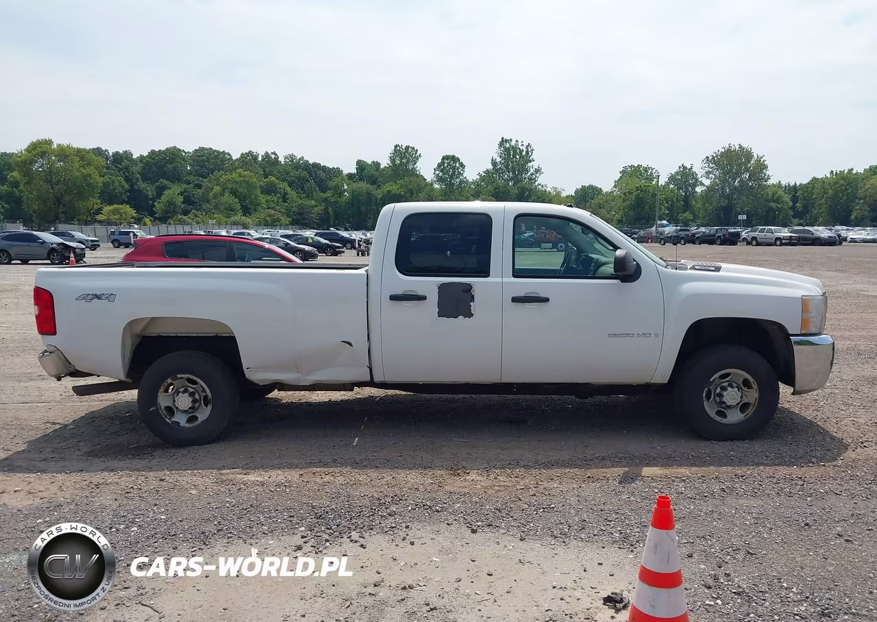2008 Chevrolet Silverado 2500Hd Work Truck VIN:1GCHK23K18F190891 - 13