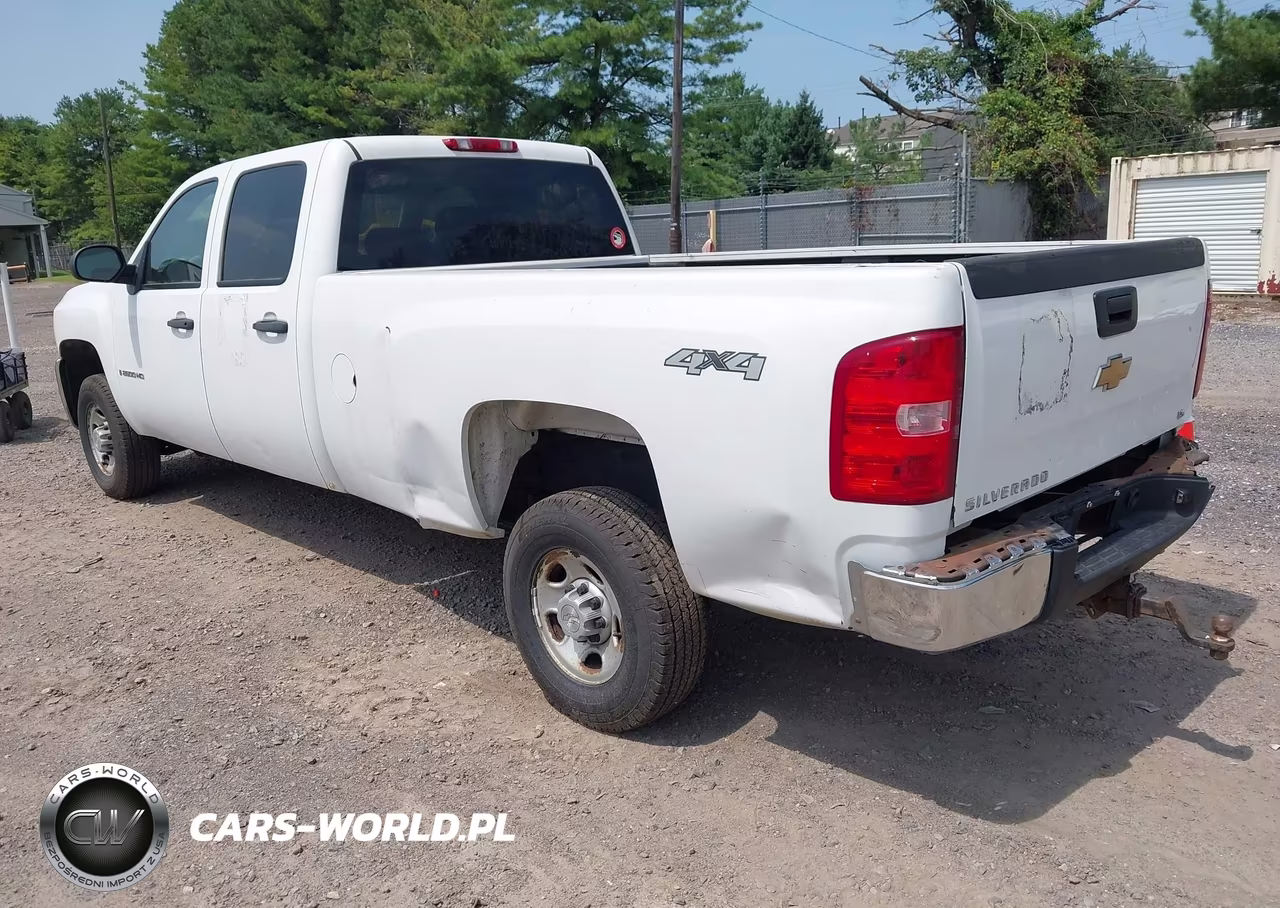 2008 Chevrolet Silverado 2500Hd Work Truck VIN:1GCHK23K18F190891 - 3