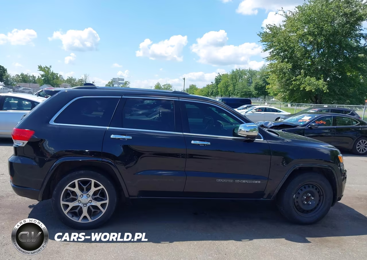 2021 Jeep Grand Cherokee Overland 4X4 VIN:1C4RJFCG8MC586578 - 14