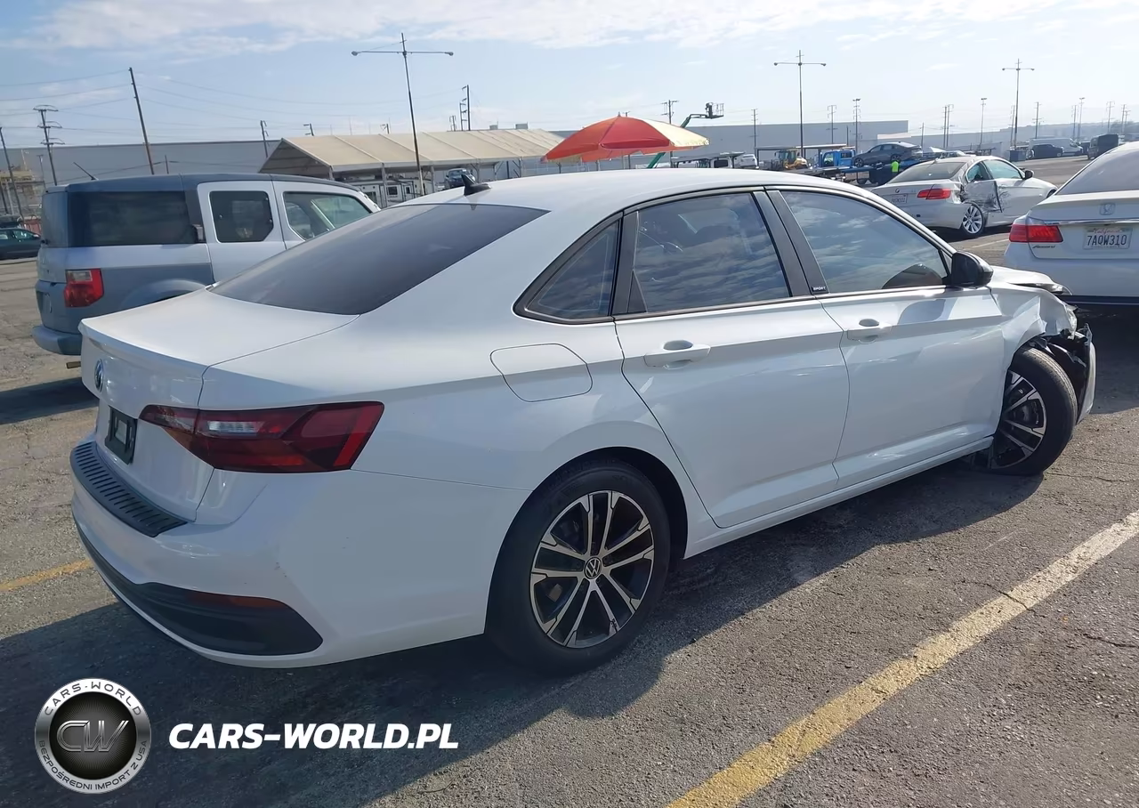 2023 Volkswagen Jetta 1.5T Sport VIN:3VWBM7BUXPM010965 - 4