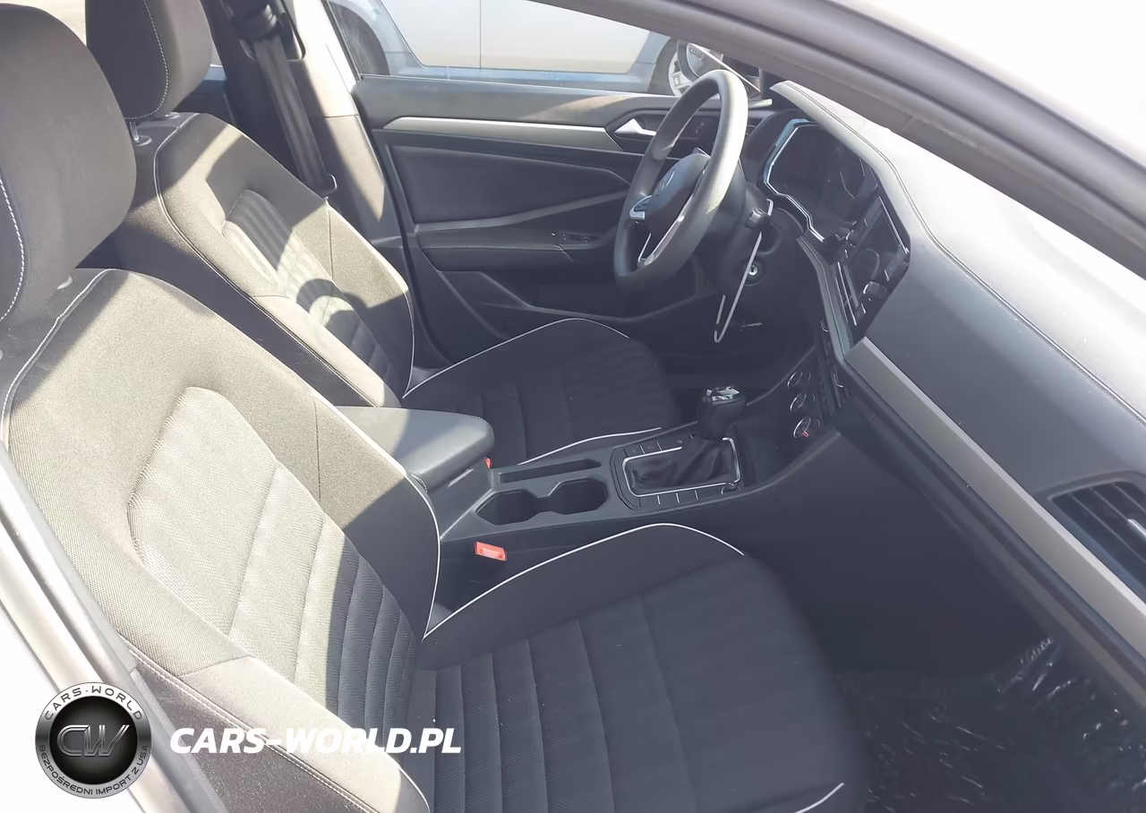 2023 Volkswagen Jetta 1.5T Sport VIN:3VWBM7BUXPM010965 - 5
