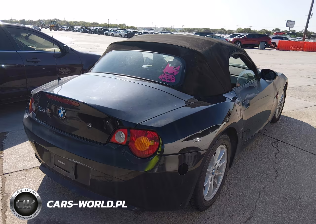 2004 BMW Z4 2.5I VIN:4USBT33514LS52475 - 4