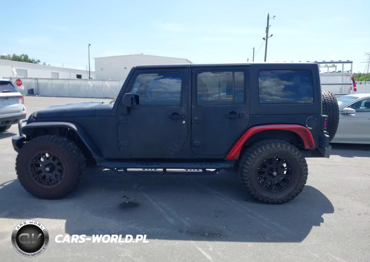 2014 Jeep Wrangler Unlimited Sport VIN:1C4HJWDG4EL113613 - 14