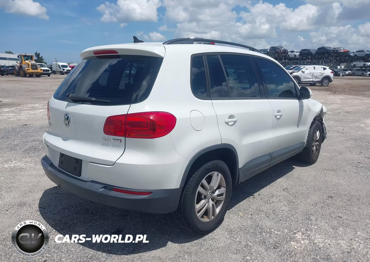 2015 Volkswagen Tiguan S VIN:WVGAV7AX7FW505321 - 4