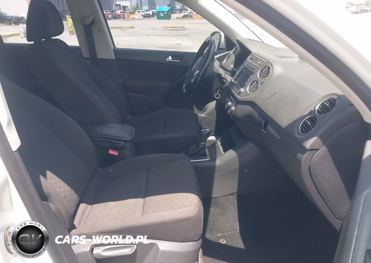 2015 Volkswagen Tiguan S VIN:WVGAV7AX7FW505321 - 5