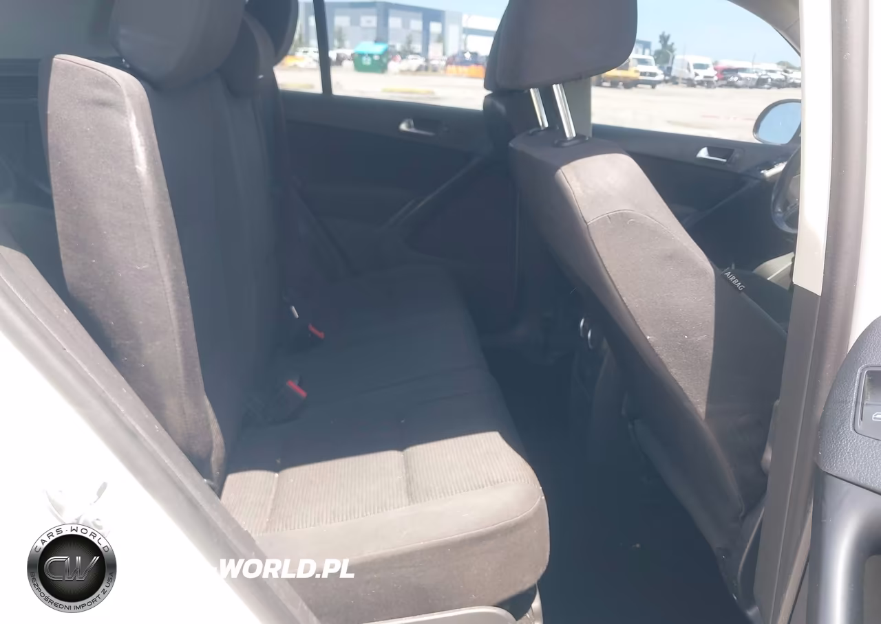 2015 Volkswagen Tiguan S VIN:WVGAV7AX7FW505321 - 8