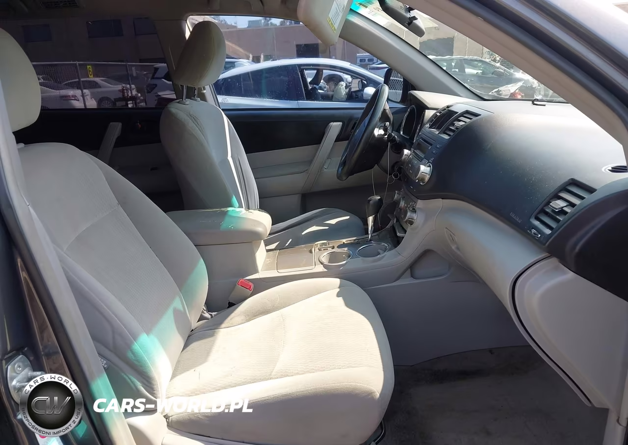 2010 Toyota Highlander VIN:5TDZA3EHXAS003880 - 5