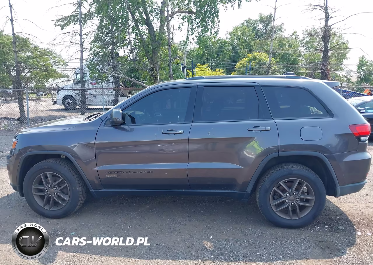 2016 Jeep Grand Cherokee 75Th Anniversary VIN:1C4RJFAGXGC414270 - 14