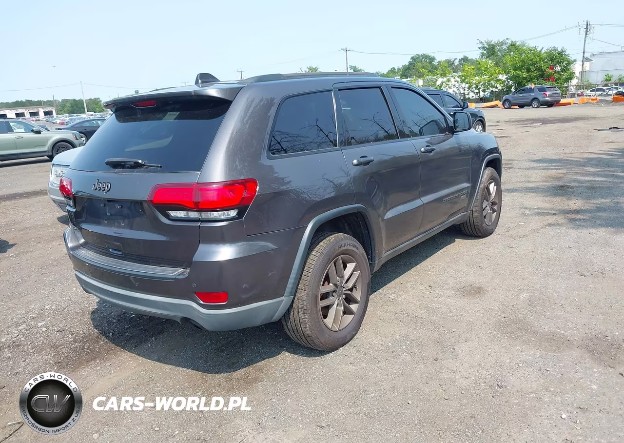 2016 Jeep Grand Cherokee 75Th Anniversary VIN:1C4RJFAGXGC414270 - 4