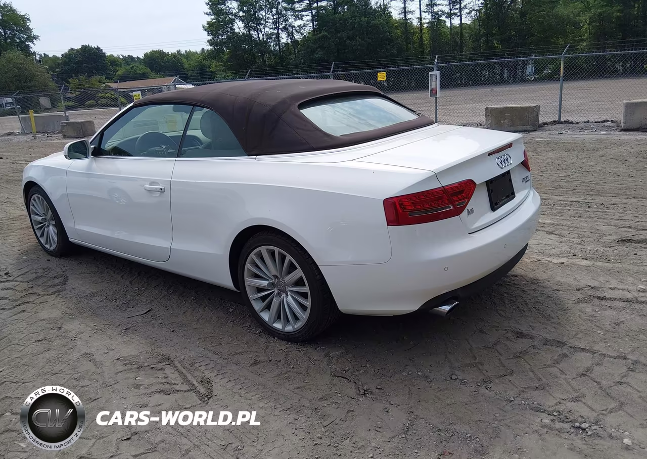2011 Audi A5 2.0T Premium VIN:WAULFAFH6BN016429 - 3