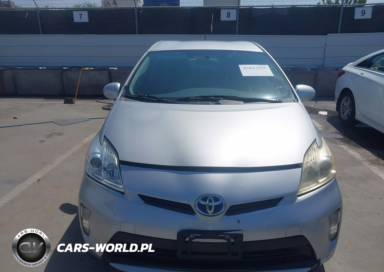 2015 Toyota Prius Two VIN:JTDKN3DU0F1926698 - 12