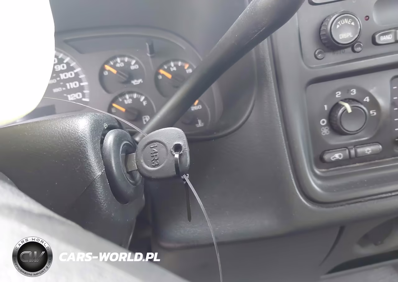 2004 Chevrolet Silverado 1500 VIN:1GCEC19X74Z133195 - 11