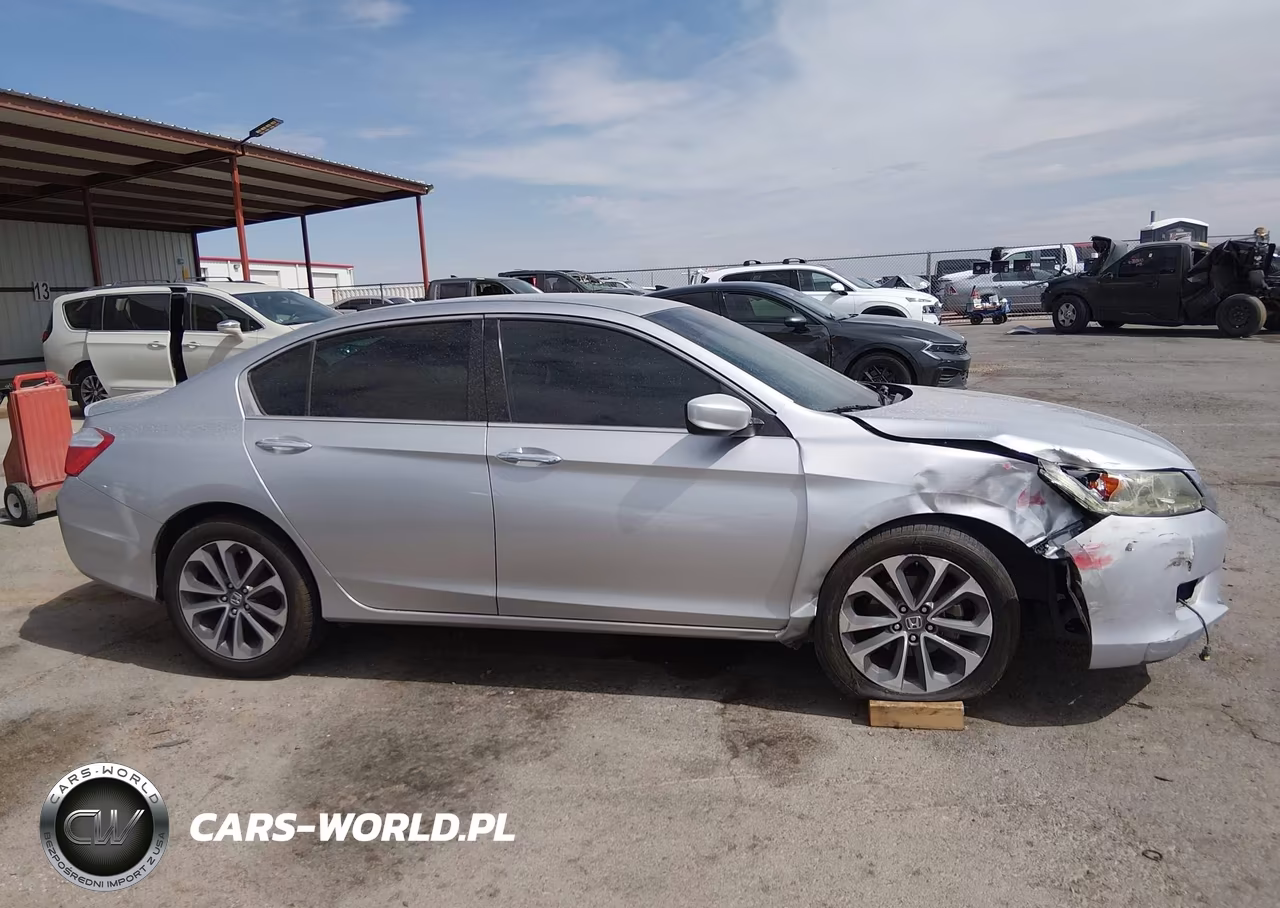 2015 Honda Accord Sport VIN:1HGCR2F55FA139398 - 14