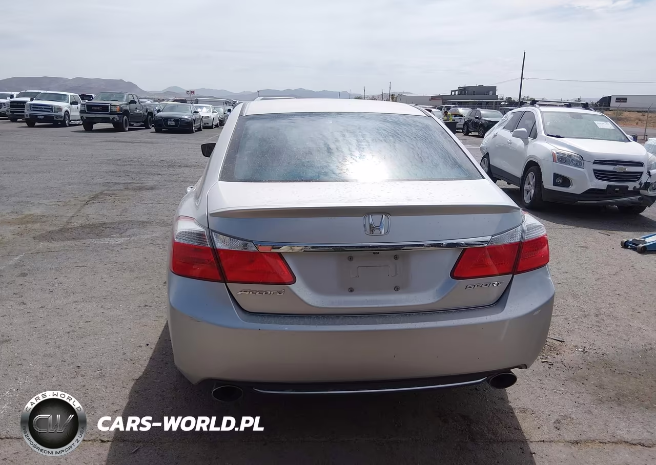 2015 Honda Accord Sport VIN:1HGCR2F55FA139398 - 17