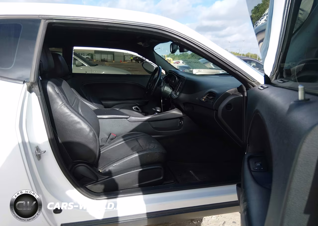 2015 Dodge Challenger Sxt VIN:2C3CDZAG6FH723622 - 5