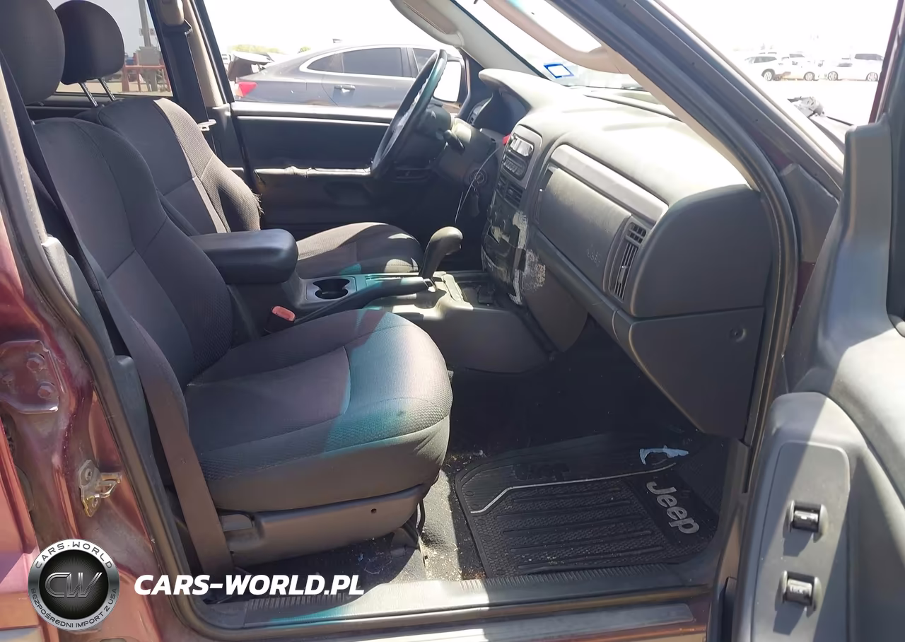 2002 Jeep Grand Cherokee Laredo VIN:1J4GW48S42C220215 - 5