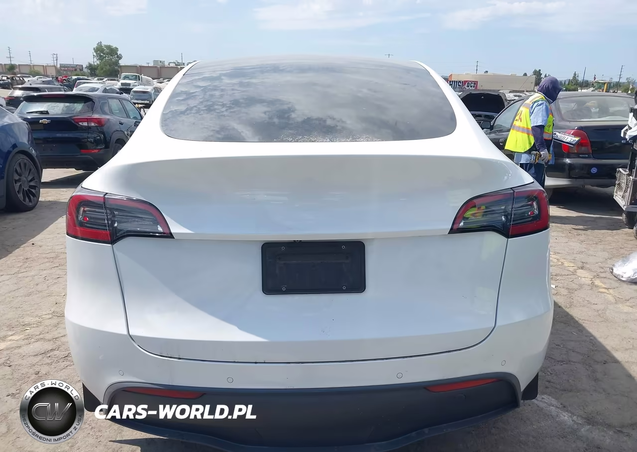 2021 Tesla Model Y Long Range Dual Motor All-Wheel Drive VIN:5YJYGDEE9MF212364 - 16