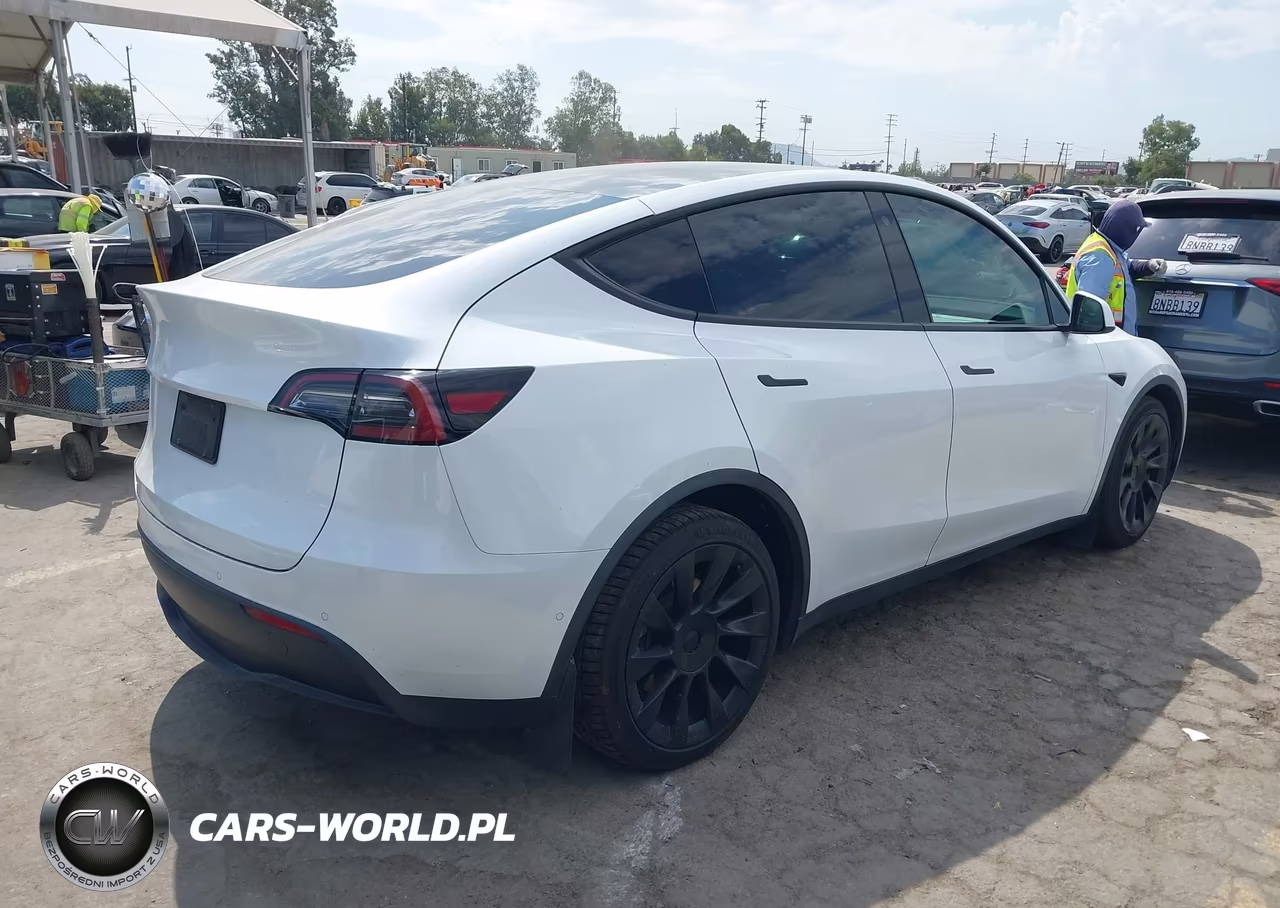 2021 Tesla Model Y Long Range Dual Motor All-Wheel Drive VIN:5YJYGDEE9MF212364 - 4