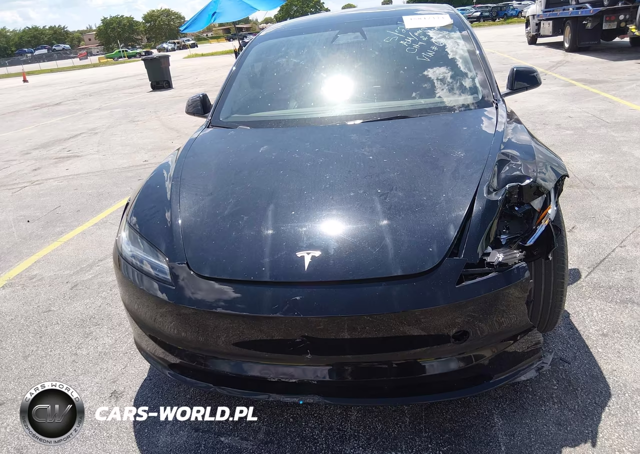 2025 Tesla Model 3 Long Range Rear-Wheel Drive-Standard Rear-Wheel Drive VIN:5YJ3E1EA1SF976024 - 11