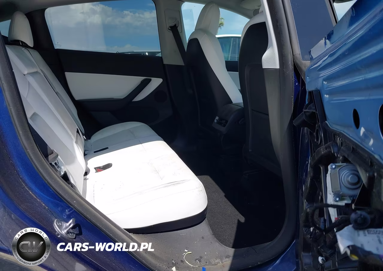 2022 Tesla Model Y Performance Dual Motor All-Wheel Drive VIN:7SAYGDEF2NF491542 - 8