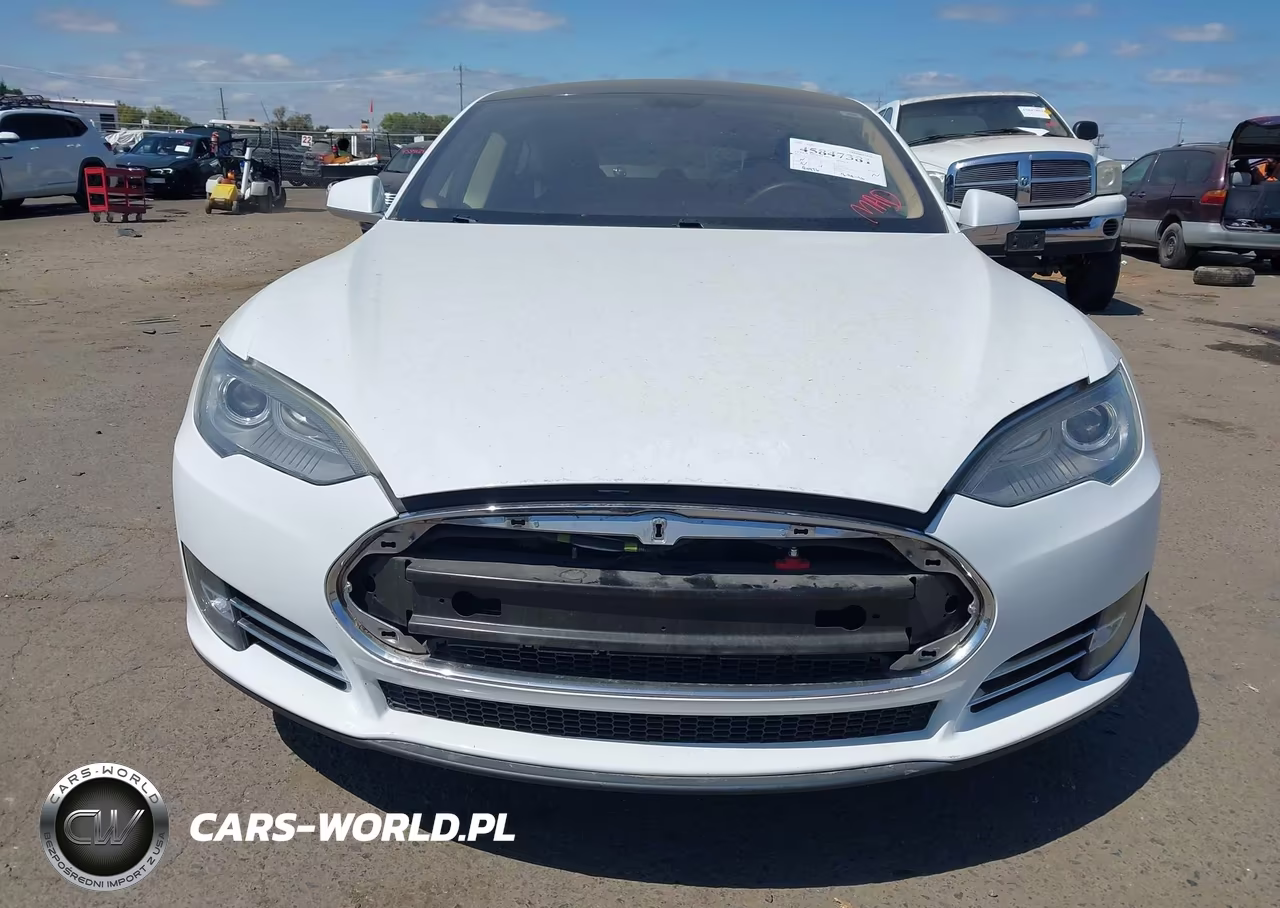 2013 Tesla Model S VIN:5YJSA1AG9DFP13414 - 6