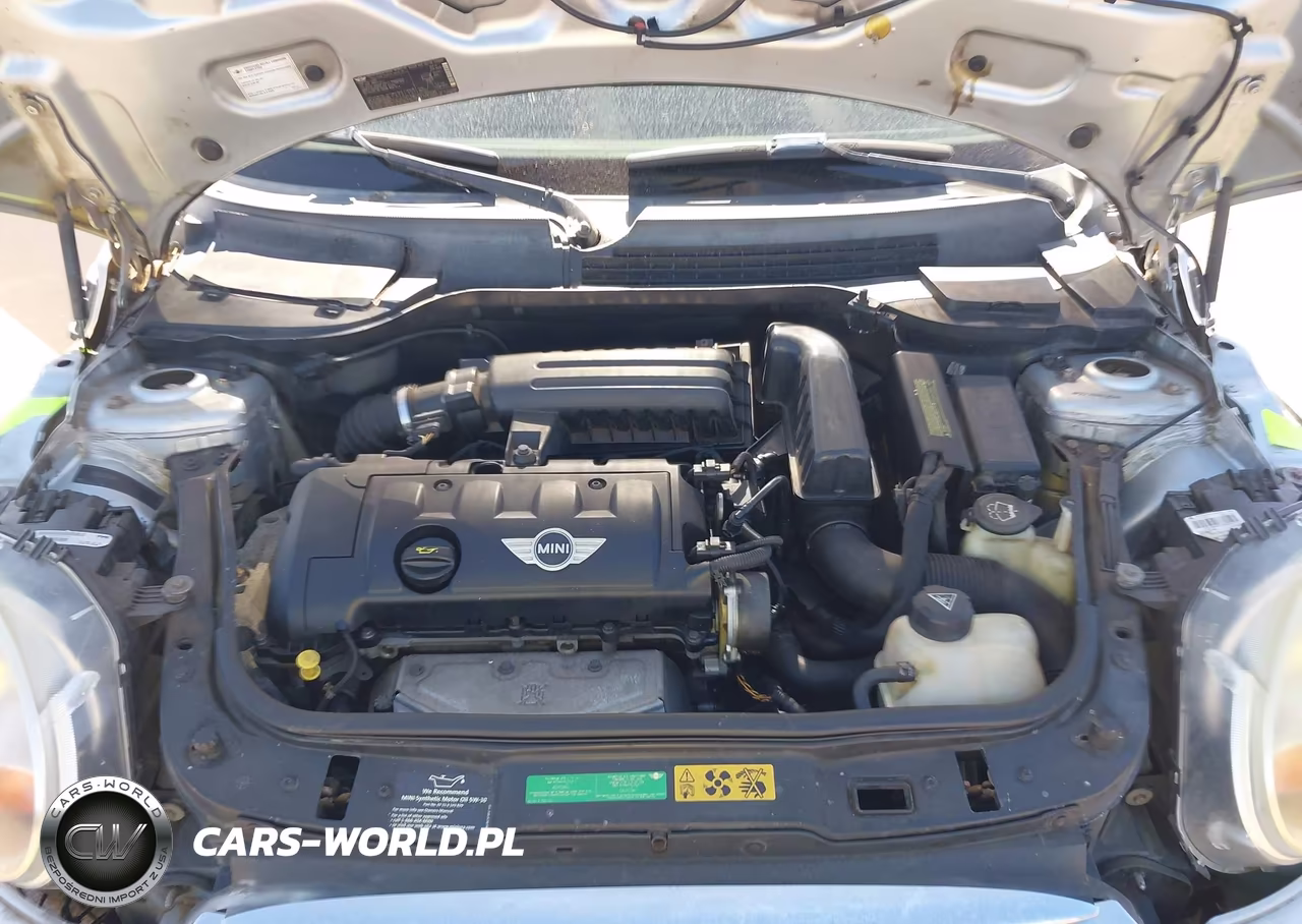 2007 Mini Cooper VIN:WMWMF33517TT57525 - 10