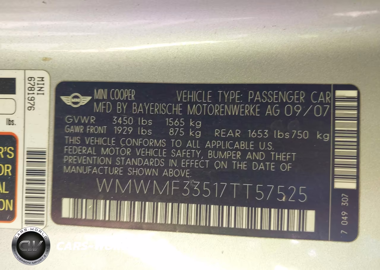 2007 Mini Cooper VIN:WMWMF33517TT57525 - 9