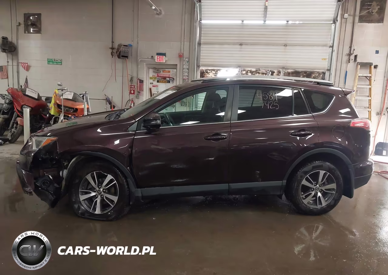 2018 Toyota Rav4 Xle VIN:2T3RFREV1JW818493 - 13