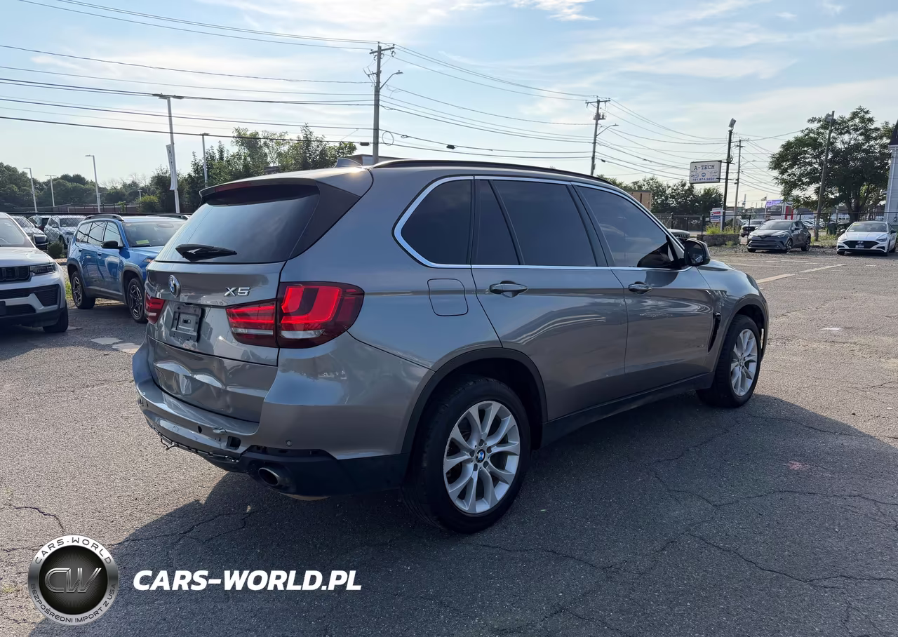 2016 BMW X5 xDrive35I VIN:5UXKR0C52G0U10569 - 4
