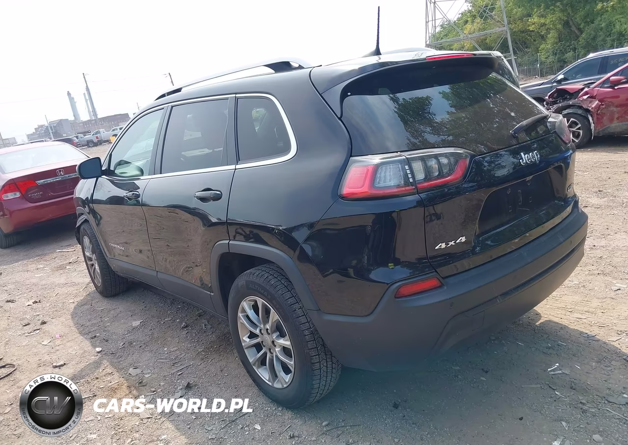 2021 Jeep Cherokee Latitude Plus 4X4 VIN:1C4PJMLB8MD115573 - 3