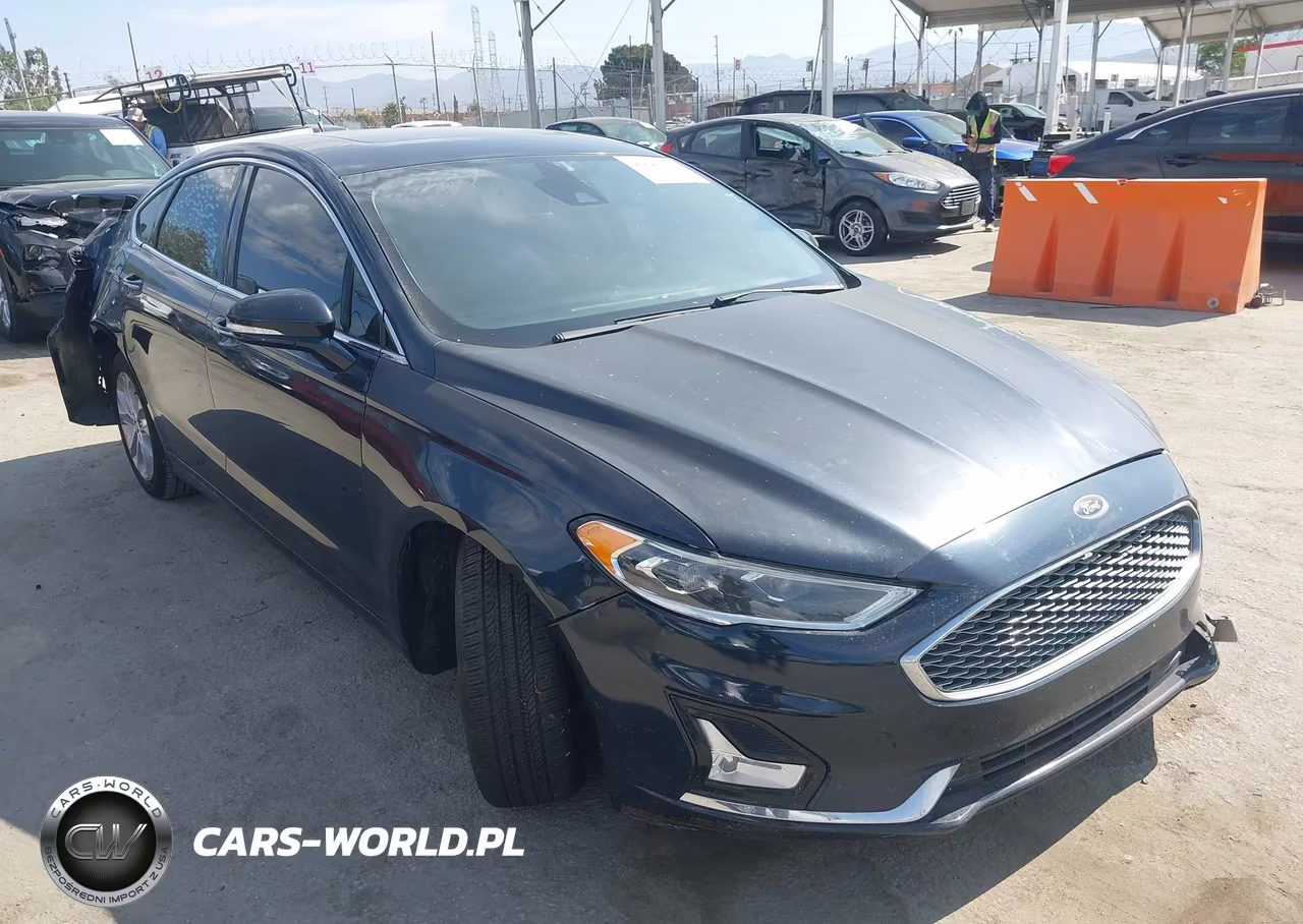 2020 Ford Fusion Plug-In Hybrid Titanium