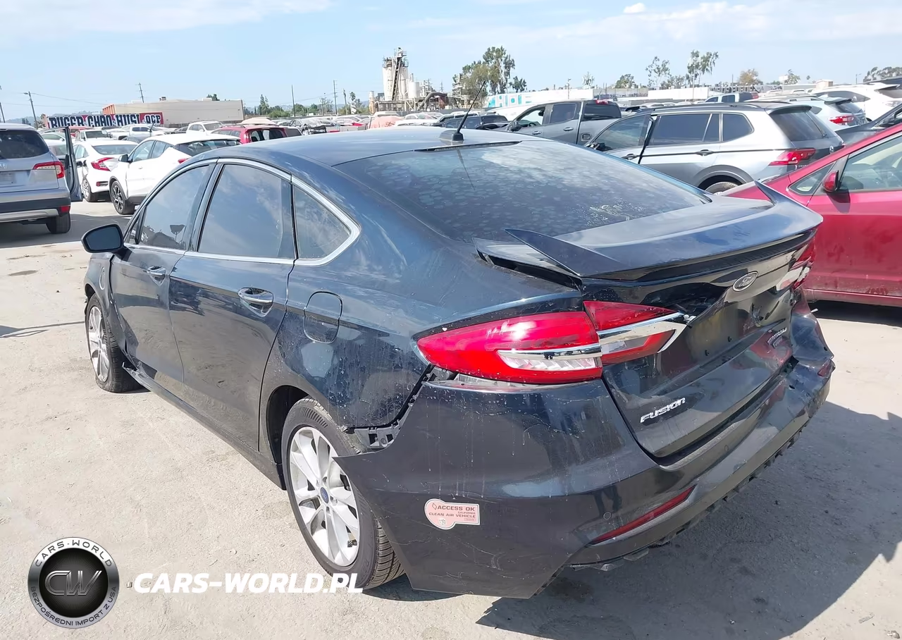 2020 Ford Fusion Plug-In Hybrid Titanium VIN:3FA6P0SU9LR156649 - 3