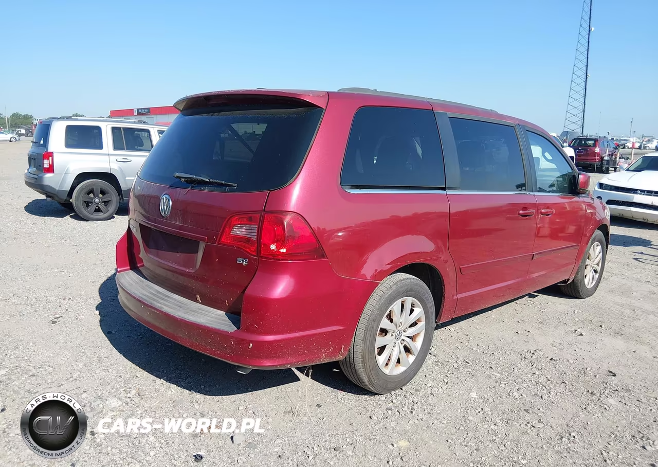 2012 Volkswagen Routan Se VIN:2C4RVABG6CR136121 - 4