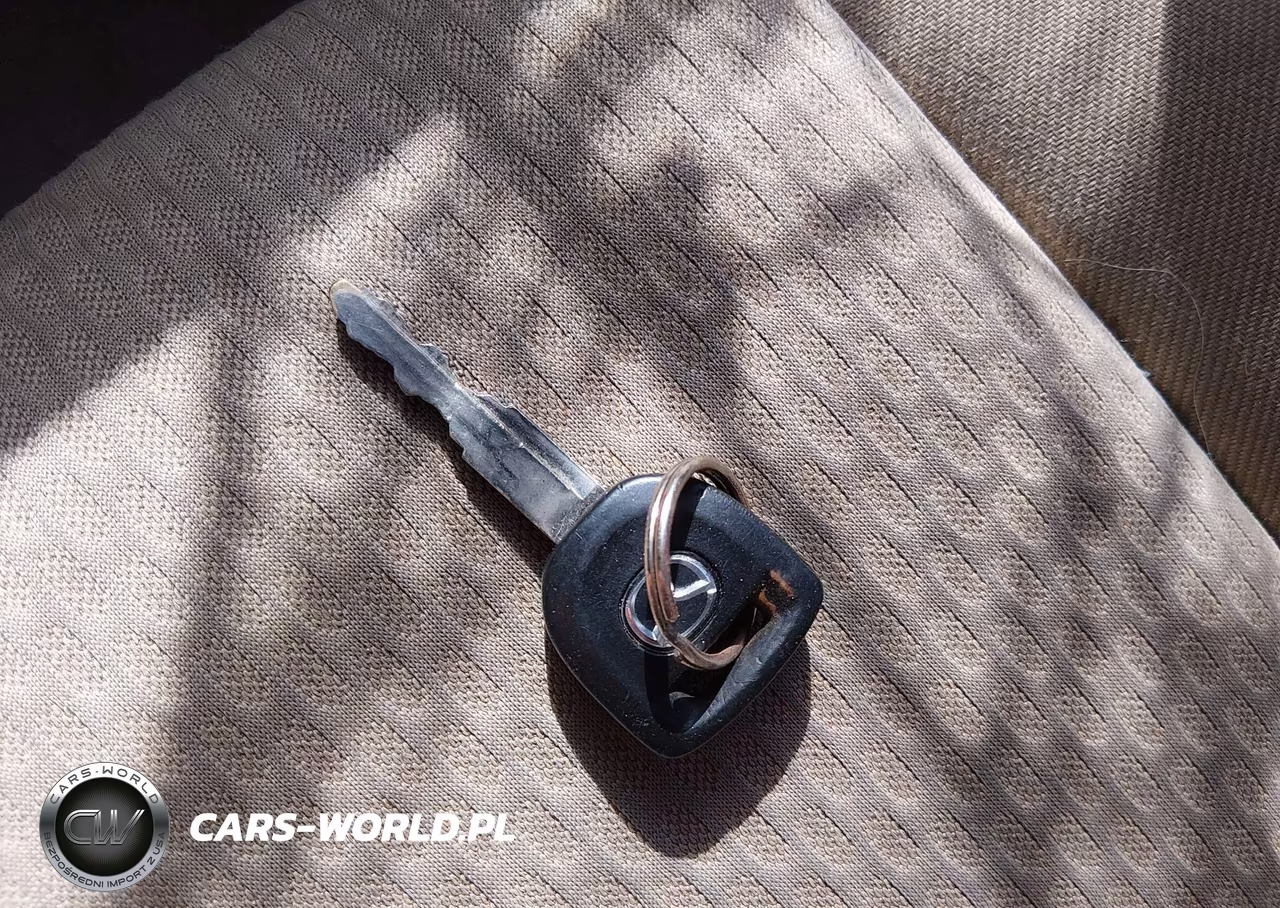 2006 Mazda Mazda3 I VIN:JM1BK12F761541267 - 11