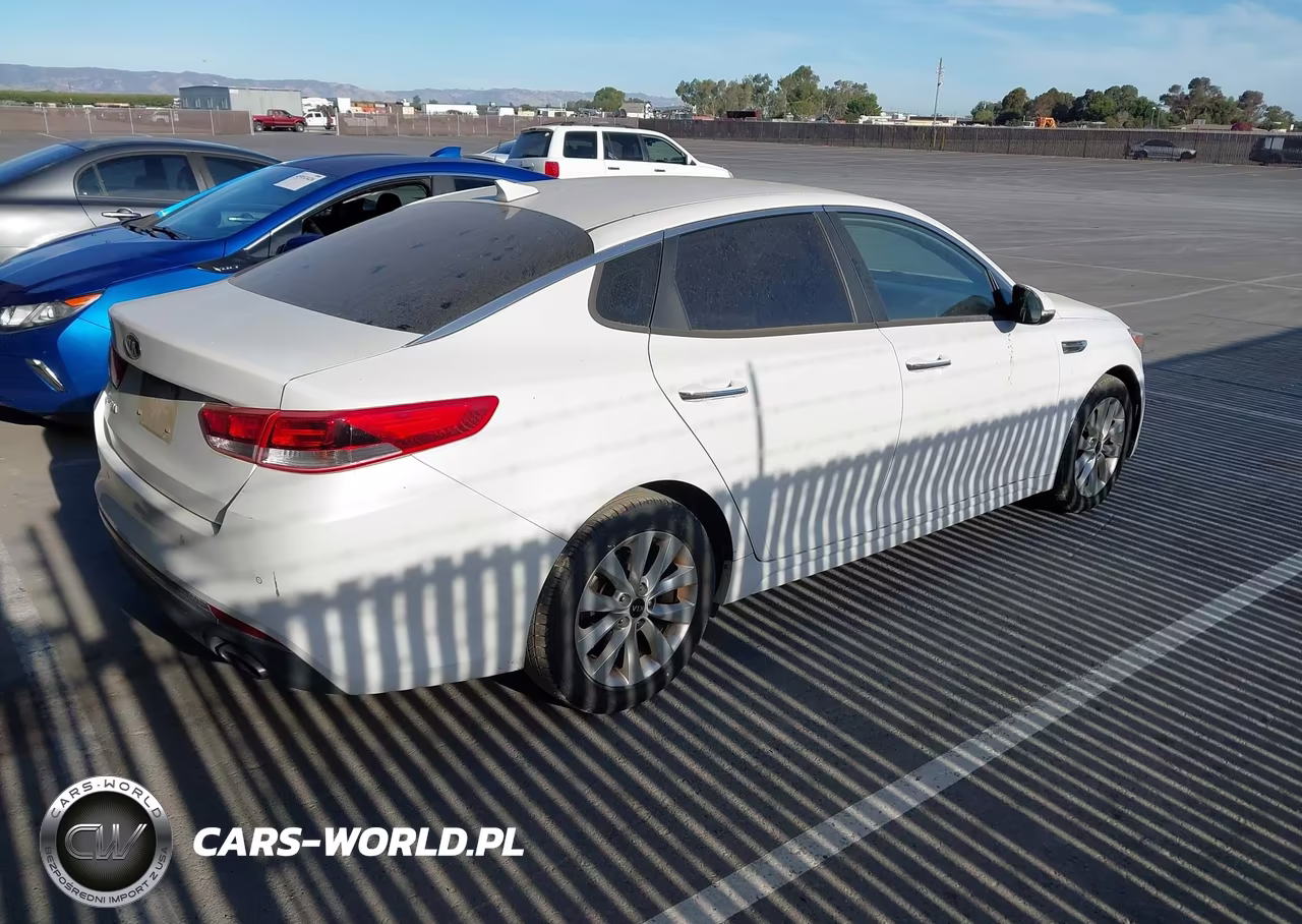 2018 Kia Optima Lx VIN:5XXGT4L35JG269467 - 4