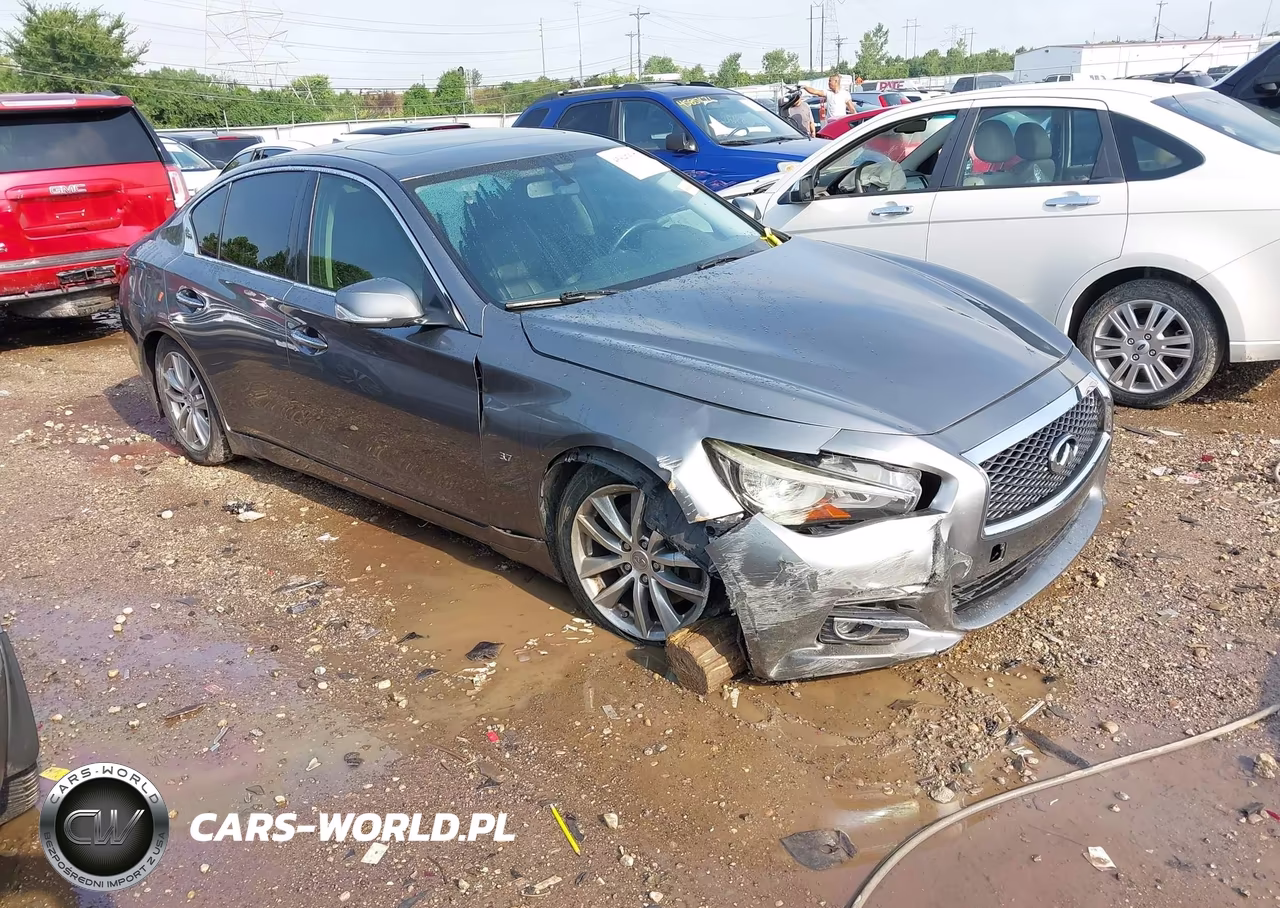 2015 Infiniti Q50 – zdjęcie 1 z 16