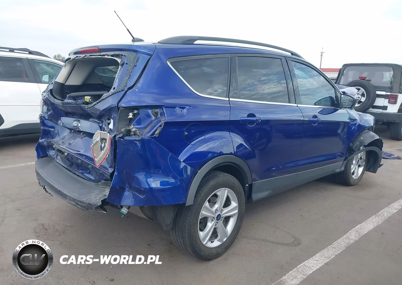 2016 Ford Escape Se VIN:1FMCU0G9XGUB99806 - 4