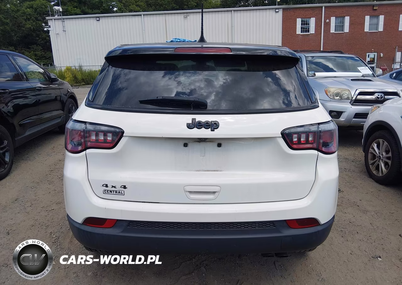2019 Jeep Compass Altitude 4X4 VIN:3C4NJDBB9KT600031 - 17