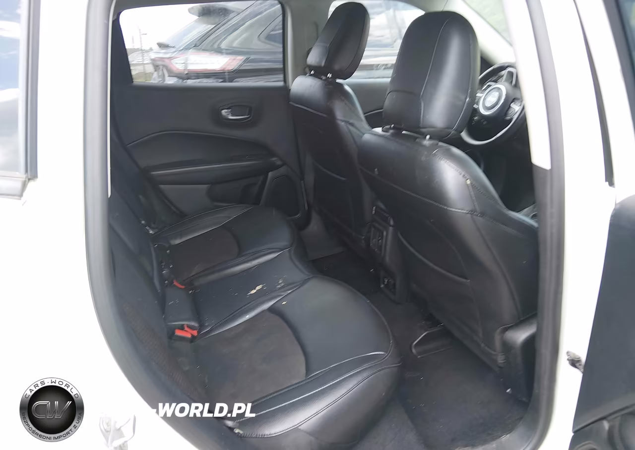 2019 Jeep Compass Altitude 4X4 VIN:3C4NJDBB9KT600031 - 8