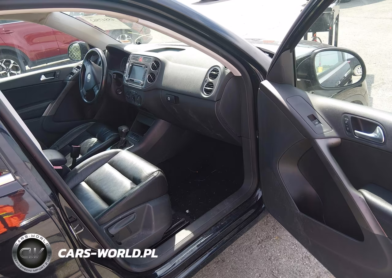 2010 Volkswagen Tiguan Se VIN:WVGBV7AX3AW501053 - 5